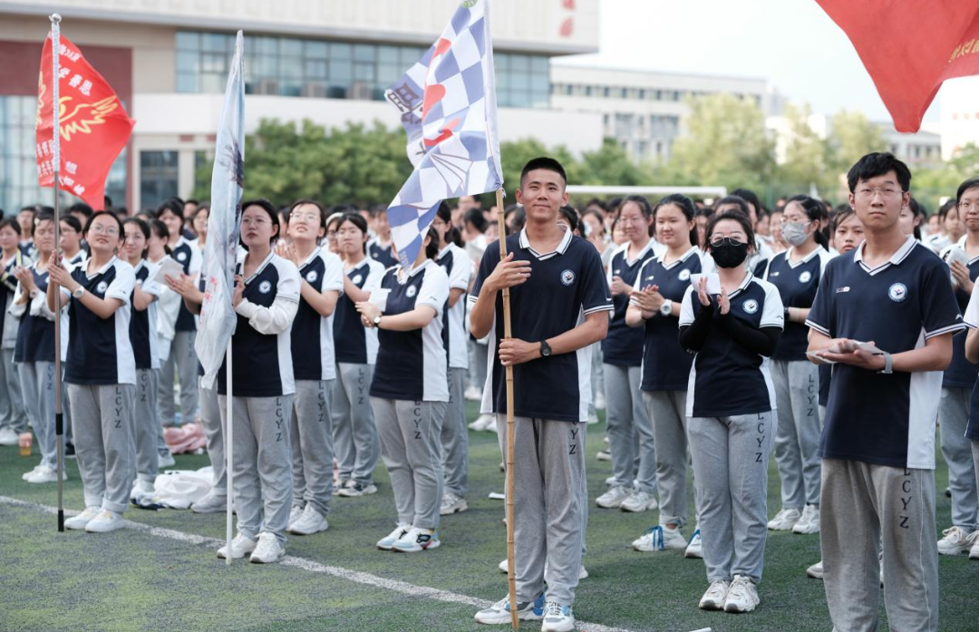 山東省高中校服顏值大比拼，你最喜歡哪所學(xué)校的校服呢